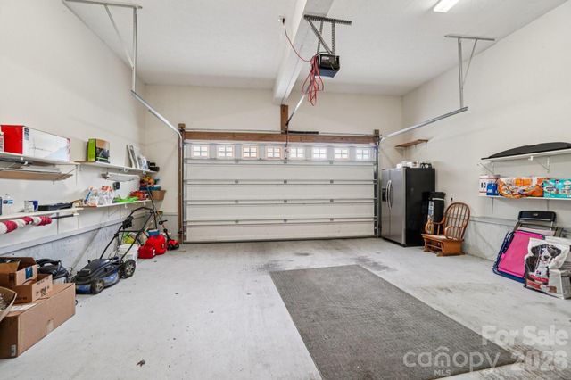 302 Davy Crockett Drive, Maggie Valley, NC 28751