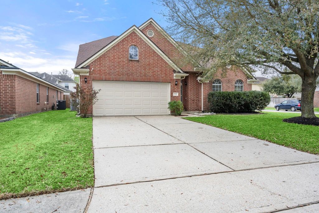 723 New Pines Drive, Spring, TX 77373