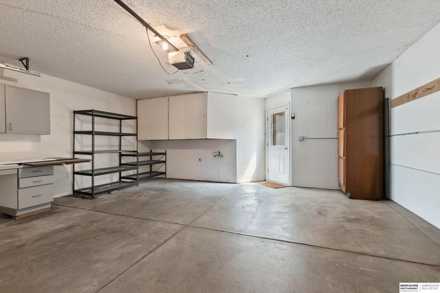 3092 Stephanos Drive, Lincoln, NE 68516