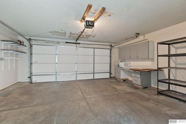 3092 Stephanos Drive, Lincoln, NE 68516