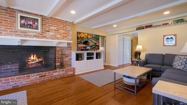 12 PINE VALLEY RD, Doylestown, PA 18901