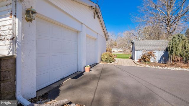 12 PINE VALLEY RD, Doylestown, PA 18901