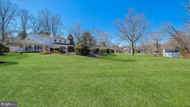 12 PINE VALLEY RD, Doylestown, PA 18901