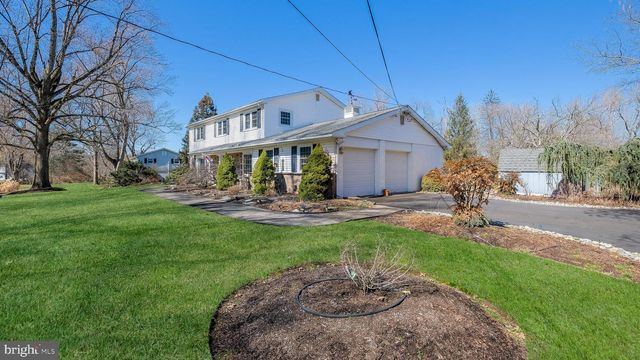 12 PINE VALLEY RD, Doylestown, PA 18901