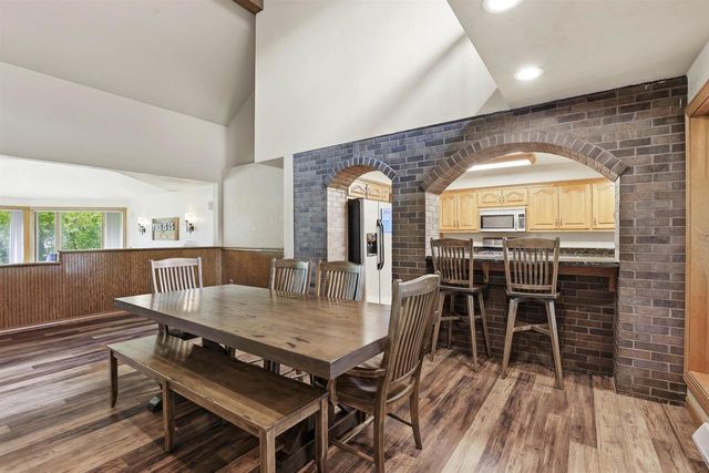 N321 STONEY BROOK ROAD, Appleton, WI 54915