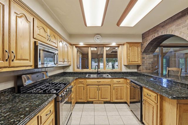 N321 STONEY BROOK ROAD, Appleton, WI 54915