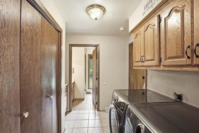 N321 STONEY BROOK ROAD, Appleton, WI 54915