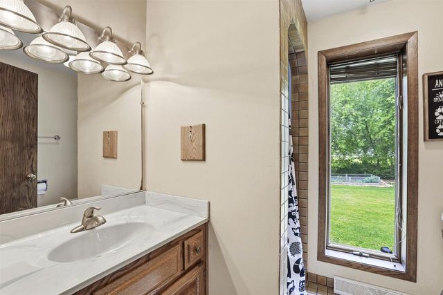 N321 STONEY BROOK ROAD, Appleton, WI 54915