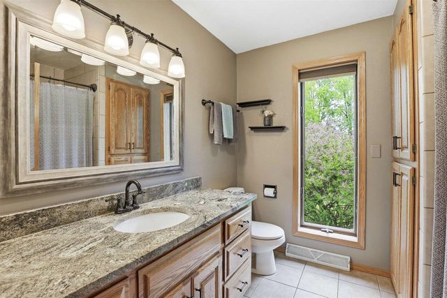 N321 STONEY BROOK ROAD, Appleton, WI 54915