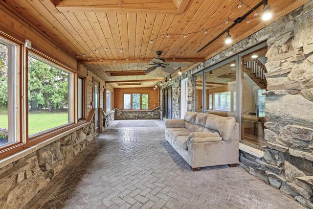 N321 STONEY BROOK ROAD, Appleton, WI 54915