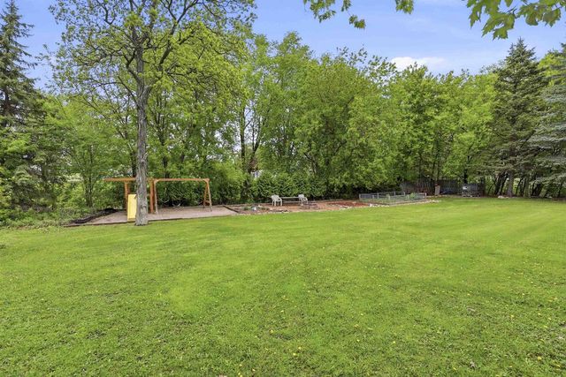 N321 STONEY BROOK ROAD, Appleton, WI 54915