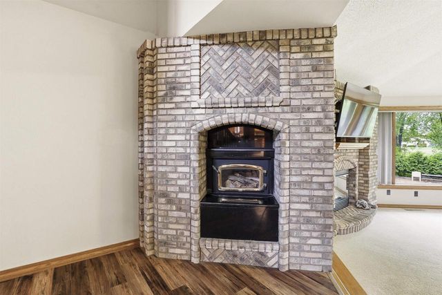 N321 STONEY BROOK ROAD, Appleton, WI 54915