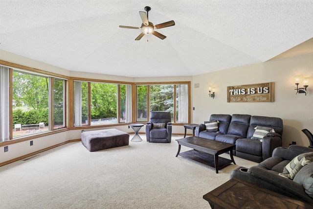 N321 STONEY BROOK ROAD, Appleton, WI 54915