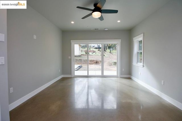 19510 Hess Ave., Sonora, CA 95370