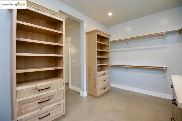 19510 Hess Ave., Sonora, CA 95370