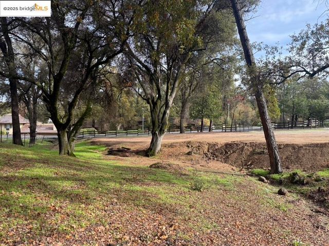 19510 Hess Ave., Sonora, CA 95370