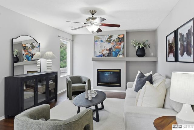 6438 S 164th Avenue, Omaha, NE 68135