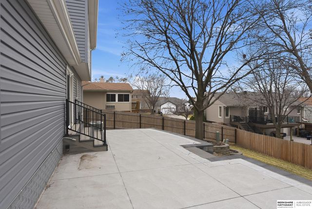 6438 S 164th Avenue, Omaha, NE 68135