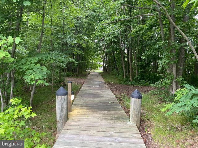 17 HIDDEN COVE CT, Middle River, MD 21220