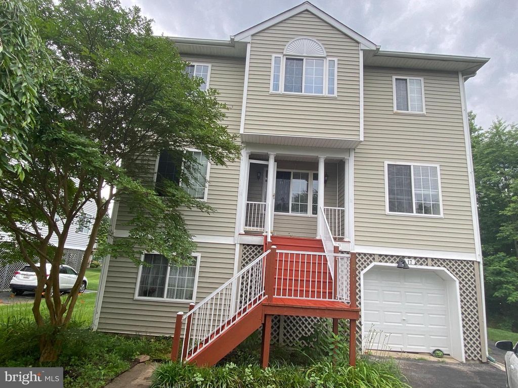 17 HIDDEN COVE CT, Middle River, MD 21220