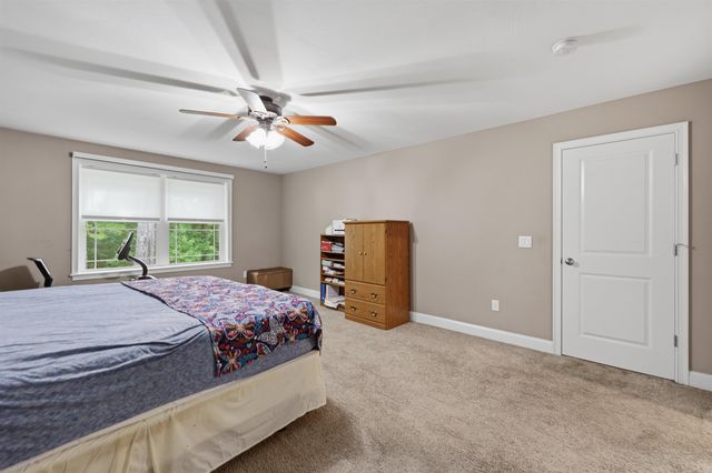 31 Castle Ct Unit 31, Kingston, NH 03848