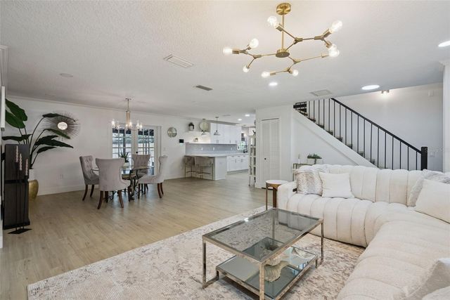 3237 KEW GARDENS LANE, Orlando, FL 32812