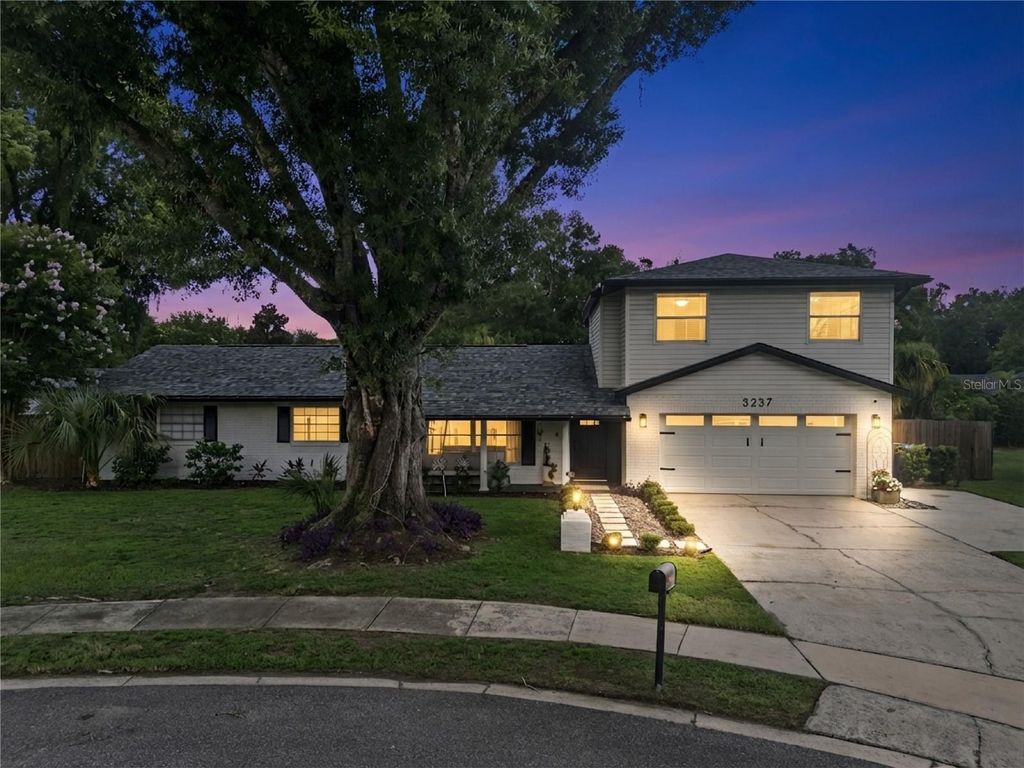 3237 KEW GARDENS LANE, Orlando, FL 32812