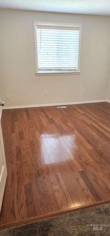 3535 Big Lost Ct, Nampa, ID 83686