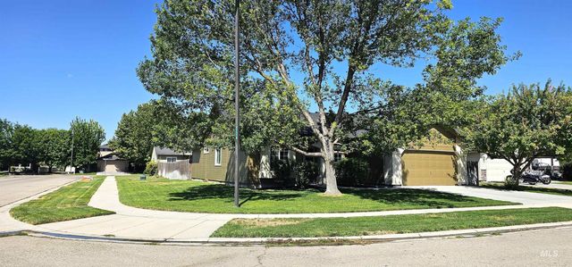 3535 Big Lost Ct, Nampa, ID 83686