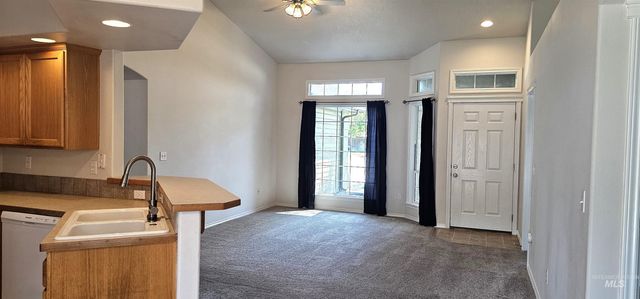 3535 Big Lost Ct, Nampa, ID 83686