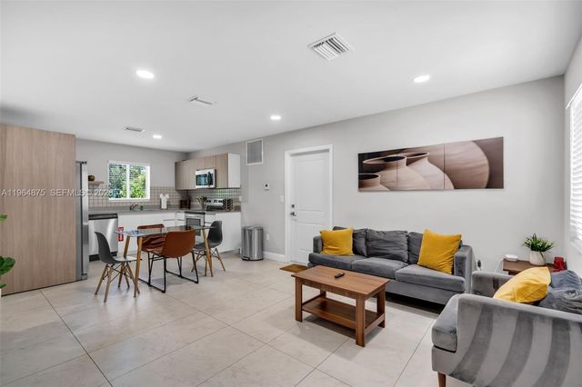 507 NW 8th Avenue 2, Fort Lauderdale, FL 33311
