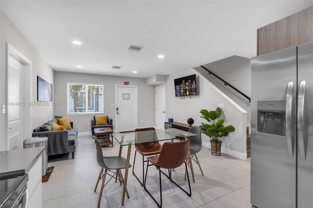 507 NW 8th Avenue 2, Fort Lauderdale, FL 33311