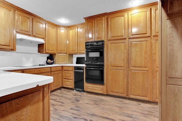 1633 Brookhollow Drive, Hideaway, TX 75771