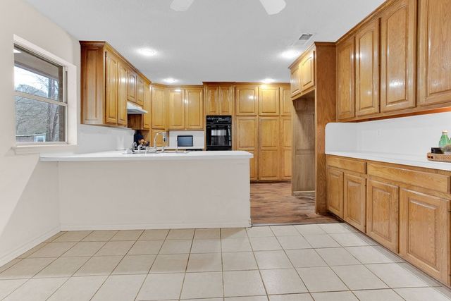 1633 Brookhollow Drive, Hideaway, TX 75771