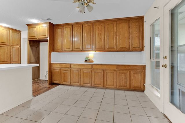 1633 Brookhollow Drive, Hideaway, TX 75771