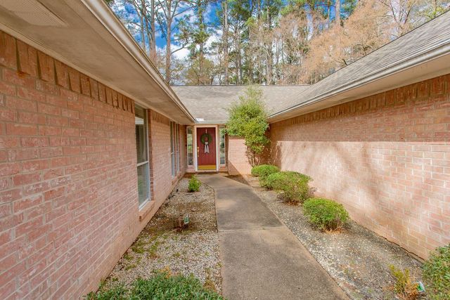 1633 Brookhollow Drive, Hideaway, TX 75771