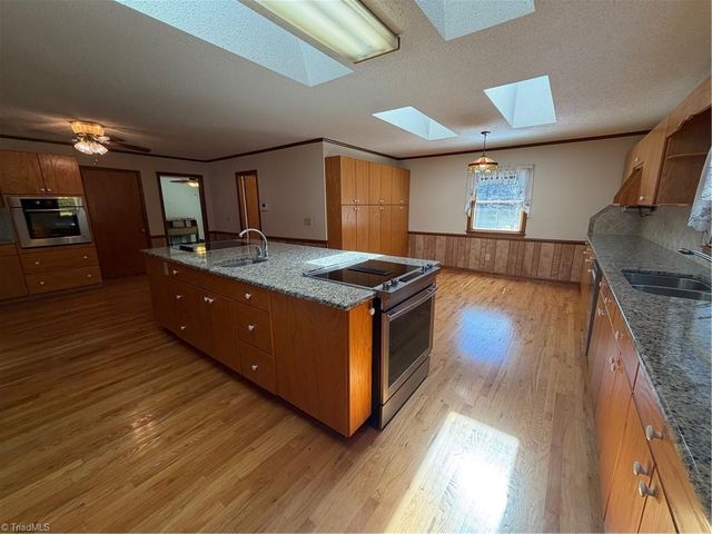 6364 Kimesville Road, Liberty, NC 27298