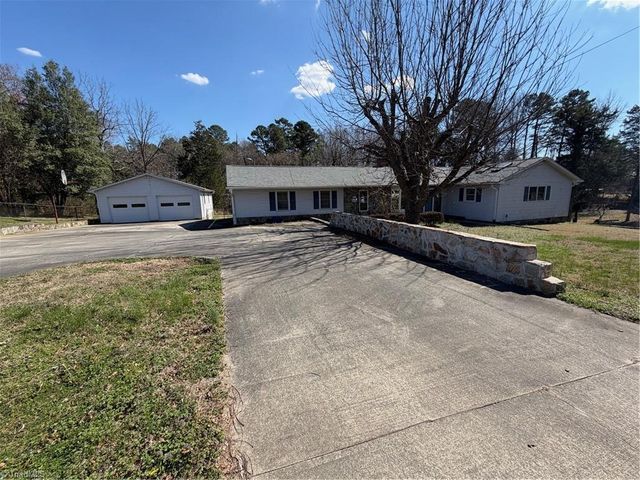 6364 Kimesville Road, Liberty, NC 27298