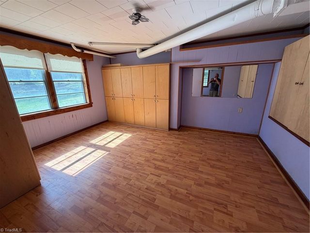 6364 Kimesville Road, Liberty, NC 27298