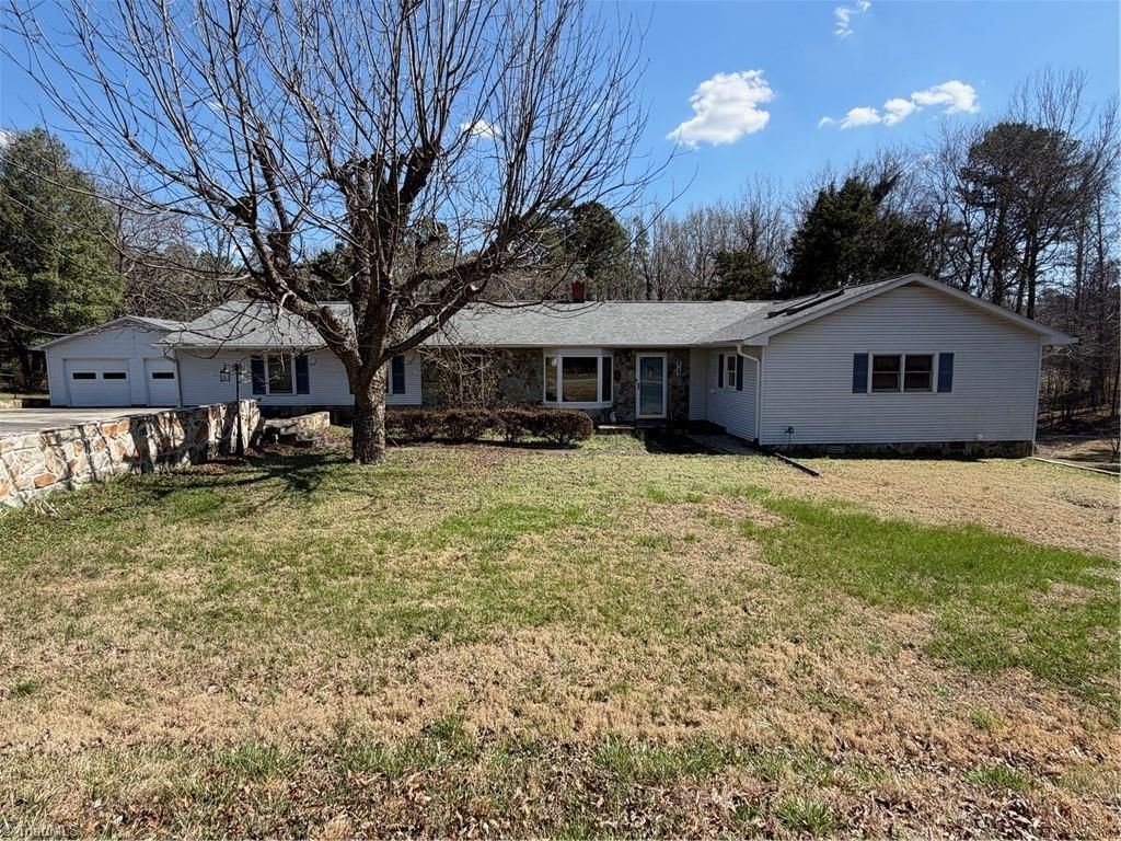 6364 Kimesville Road, Liberty, NC 27298