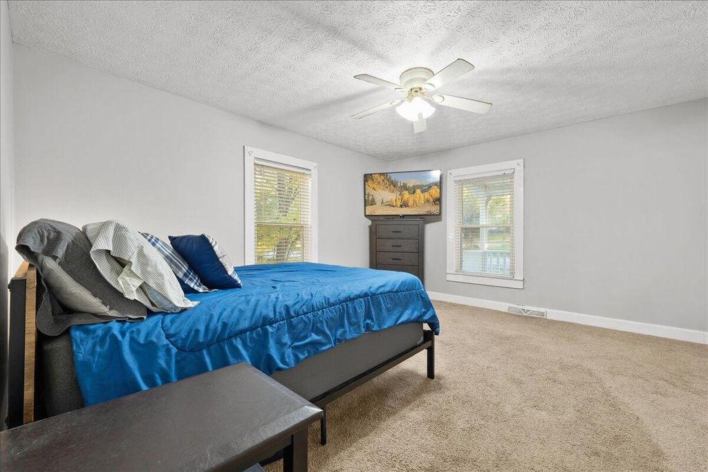 Image 25 of property listing at 504 Blue Ridge Street, Easley, SC 29640