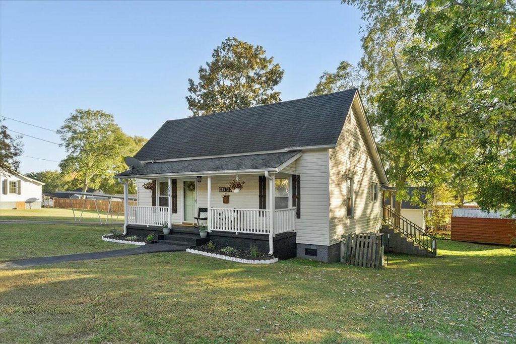 Image 28 of property listing at 504 Blue Ridge Street, Easley, SC 29640