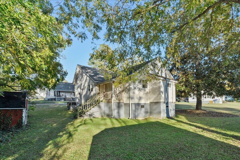 Image 30 of property listing at 504 Blue Ridge Street, Easley, SC 29640