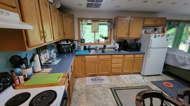 183 Breezy Hill Road, Bradford, NH 03221