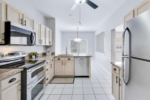 21305 W Juniper Lane, Plainfield, IL 60544