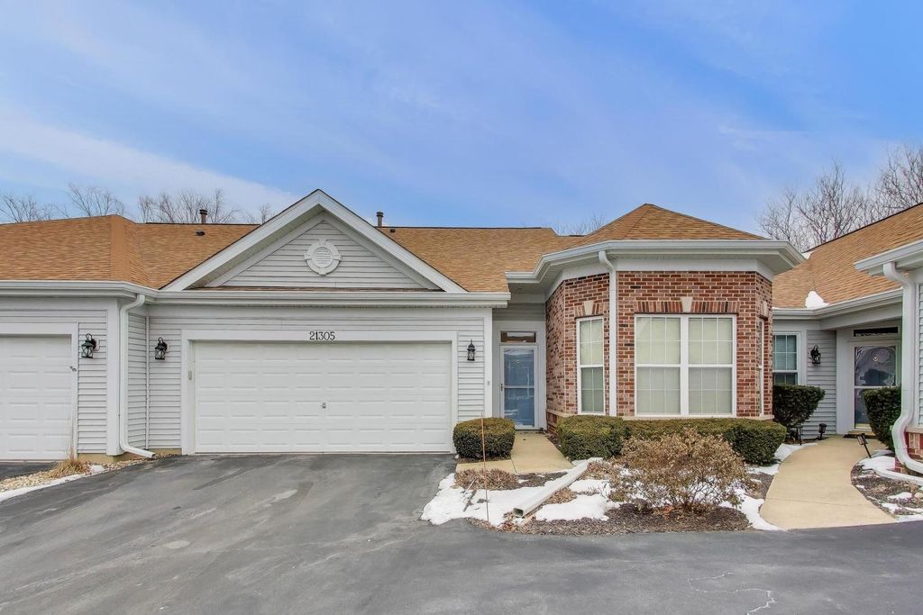 21305 W Juniper Lane, Plainfield, IL 60544