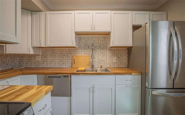 1235 Riverside Drive D1, Gainesville, GA 30501