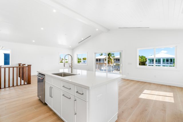 S 226 Coconut Palm Boulevard, Plantation Key, FL 33070