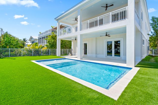 S 226 Coconut Palm Boulevard, Plantation Key, FL 33070