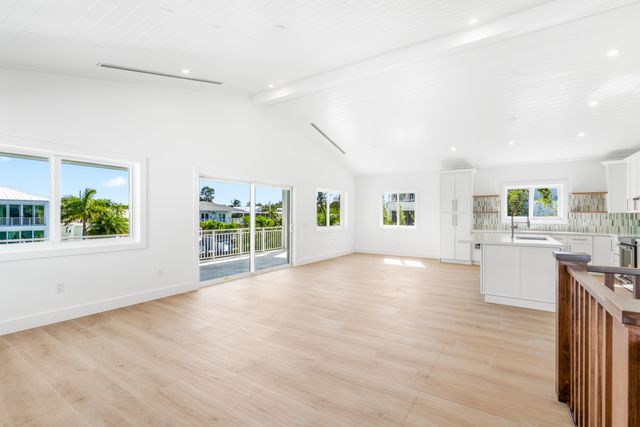 S 226 Coconut Palm Boulevard, Plantation Key, FL 33070